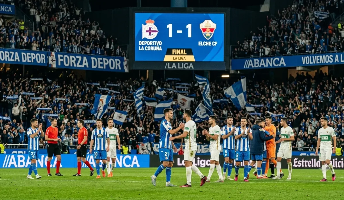 Deportivo La Coruña vs Elche : match nul 1-1 pour le retour du Deportivo en Liga