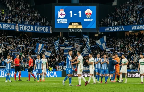 Deportivo La Coruña vs Elche : match nul 1-1 pour le retour du Deportivo en Liga